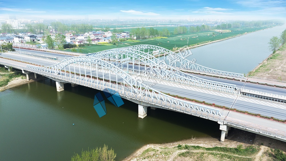Steel truss project of XinSui River Bridge