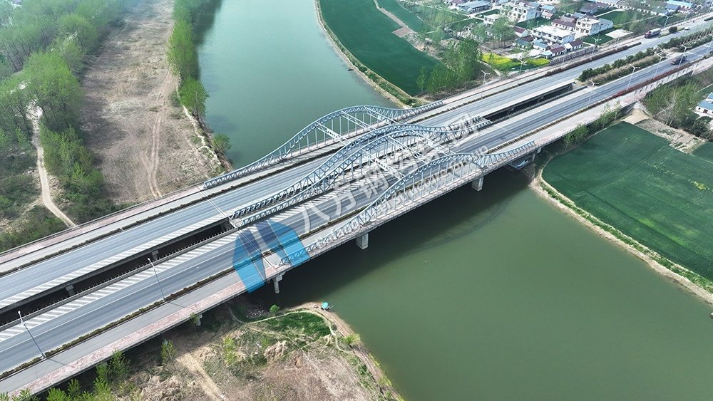 Steel truss project of XinSui River Bridge
